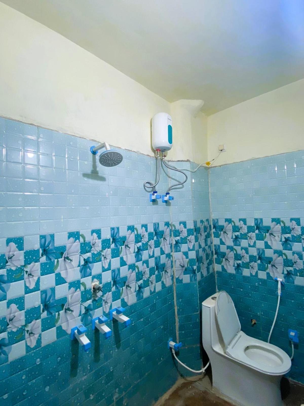 Bssn Guest House 瓜廖尔 外观 照片
